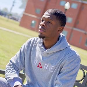 Meet your Posher, Lacurtis